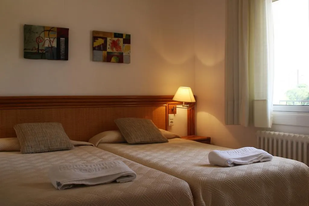 Apartaments Margarita Sabina Pinell 普拉加德阿罗 公寓